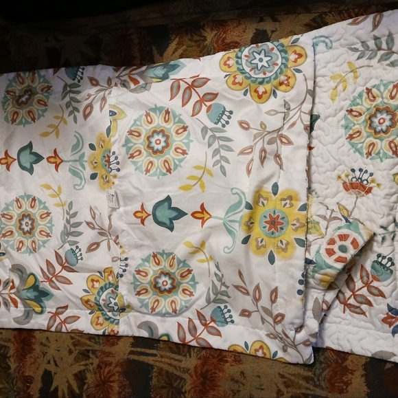 💐🌹Marcielo Quilted Romantic Green 🛌  🌸🏵3 Piece Set,A Fabulous👌Gift Item.🎁 - Picture 13 of 16